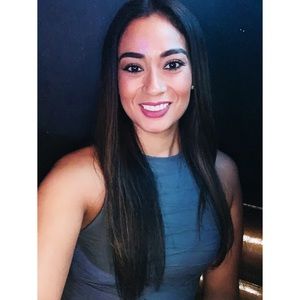 Meet your Posher, Julissa